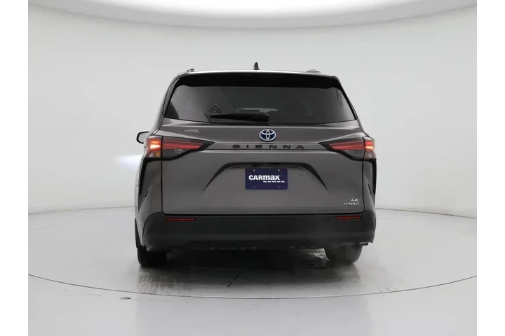 $31998 : Toyota Sienna 2021 LE 8-Pass image 6