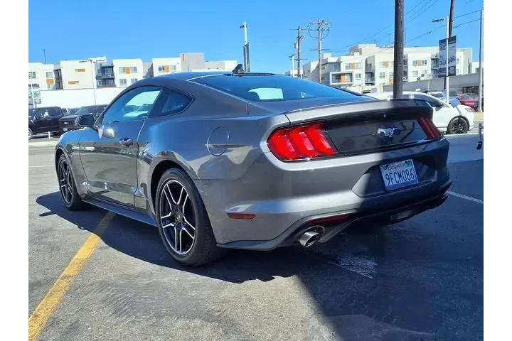 $27999 : Ford Mustang 2022 EcoBoost P image 3