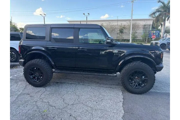 $33997 : Ford Bronco 2021 4x4 Outer B image 4