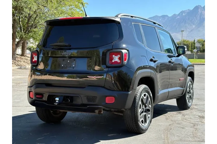 $9900 : 2017 Renegade Trailhawk image 5