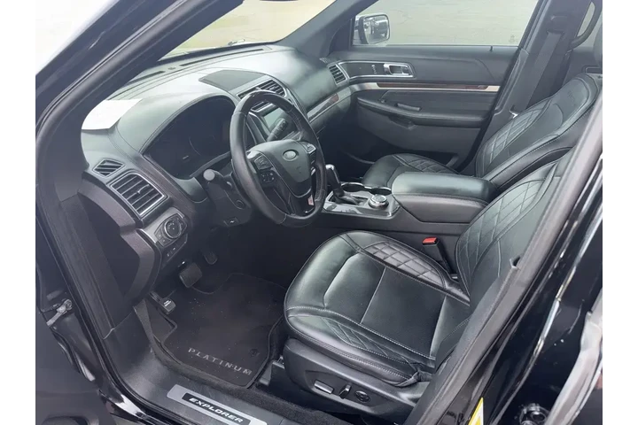 $23998 : Ford Explorer 2018 AWD Plati image 2