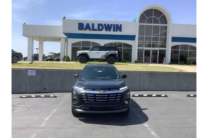 $29950 : Chevrolet Equinox 2025 LT 4d image 2