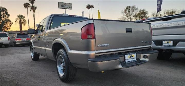 $9499 : 2003 S10 Pickup image 3