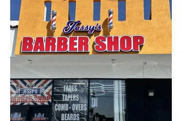 Solicito Barbero/Lady barber en Los Angeles