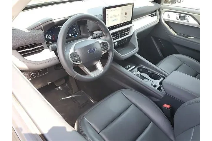 $39388 : Ford Explorer 2025 Active 4d image 3