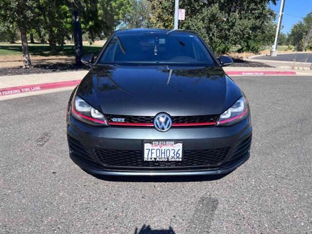 $12495 : 2015 Golf GTI SE image 3