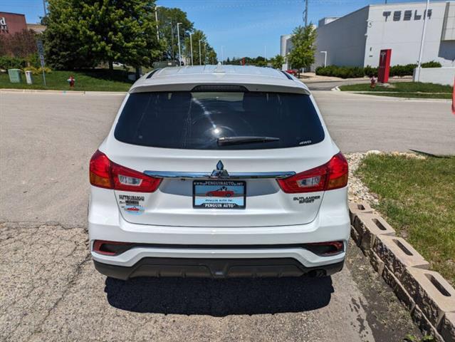 $14990 : 2019 Outlander Sport LE image 5