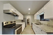 $850 : spacious charm natural home thumbnail