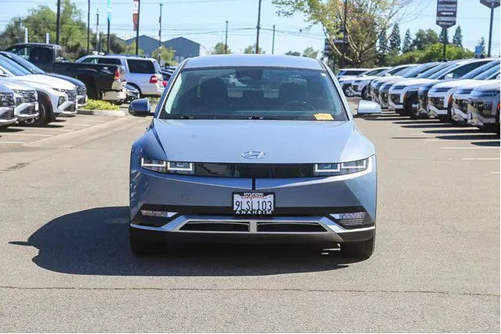 $25992 : Hyundai IONIQ 5 2024 SEL 4dr image 7