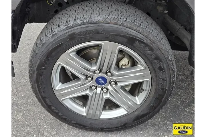 $23930 : Ford F-150 2018 4x4 Lariat 4 image 9