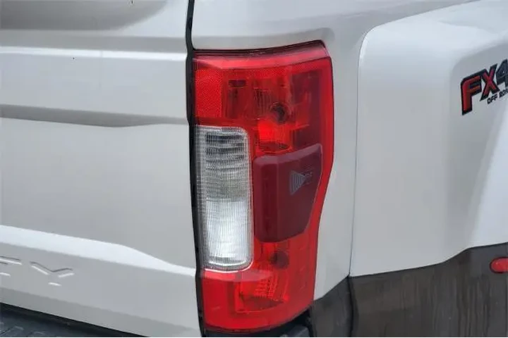 $32995 : Ford F-350 Super Duty 2017 4 image 7