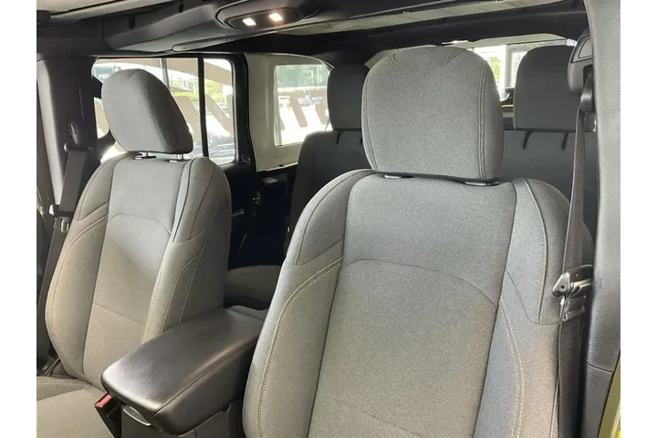 $40000 : Jeep Wrangler 2024 4x4 Sport image 10