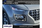 $15995 : Hyundai VENUE 2023 SEL 4dr C thumbnail