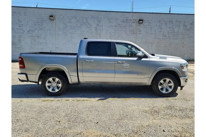 $38459 : Ram 1500 2022 4x4 Laramie 4d image 6