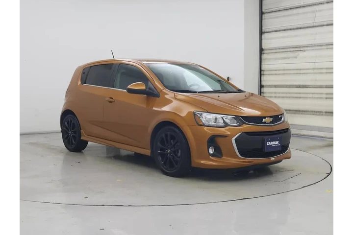 $12998 : Chevrolet Sonic 2017 LT Auto image 1