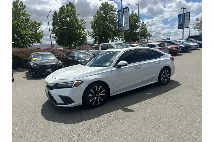 $28998 : Honda Civic 2024 EX 4dr Seda image 3