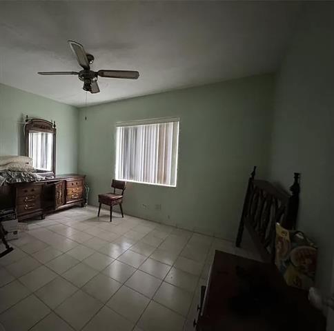 $2000 : 1141 W 31st St, Hialeah, FL image 8