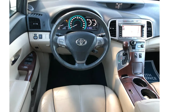 $11360 : 2011 Venza AWD V6 image 9