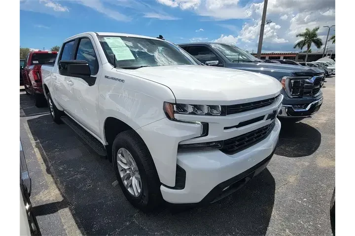 $31990 : Chevrolet Silverado 1500 202 image 2