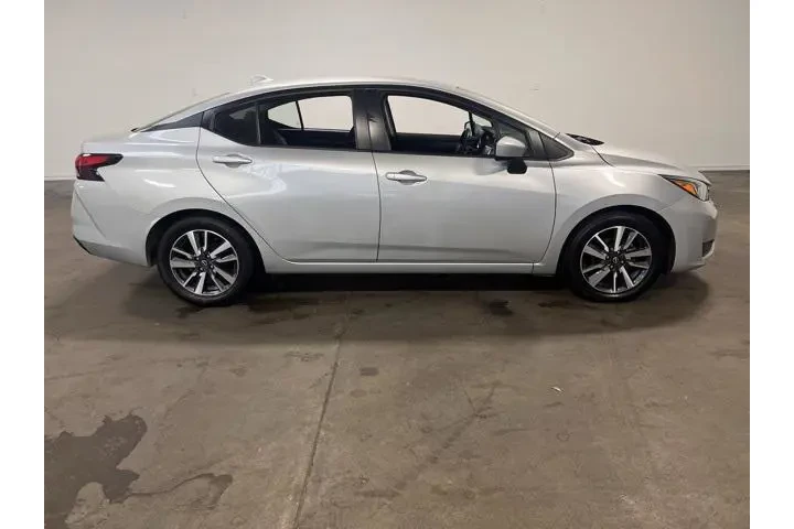 $14458 : Nissan Versa 2023 SV 4dr Sed image 2
