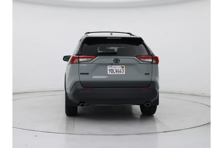 $30998 : Toyota RAV4 2022 XLE Premium image 6