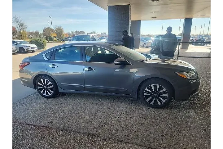$10033 : Nissan Altima 2018 2.5 S 4dr image 6