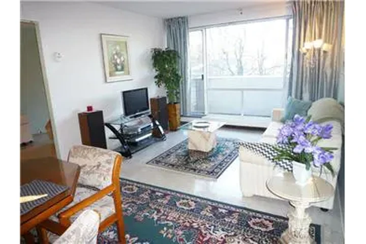 $2800 : Rental property with 1 bedro image 1