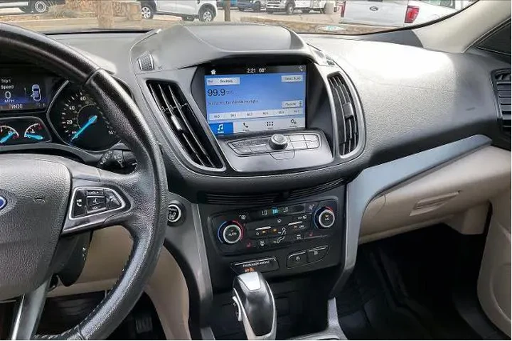 $12199 : Ford Escape 2019 SEL 4dr SUV image 6