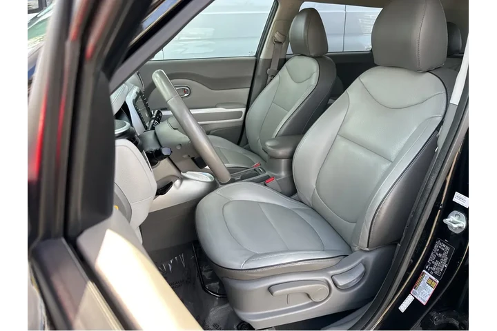 $7977 : 2016 Soul EV + image 9
