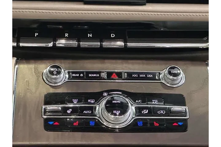 $37990 : Lincoln Aviator 2020 AWD Res image 9