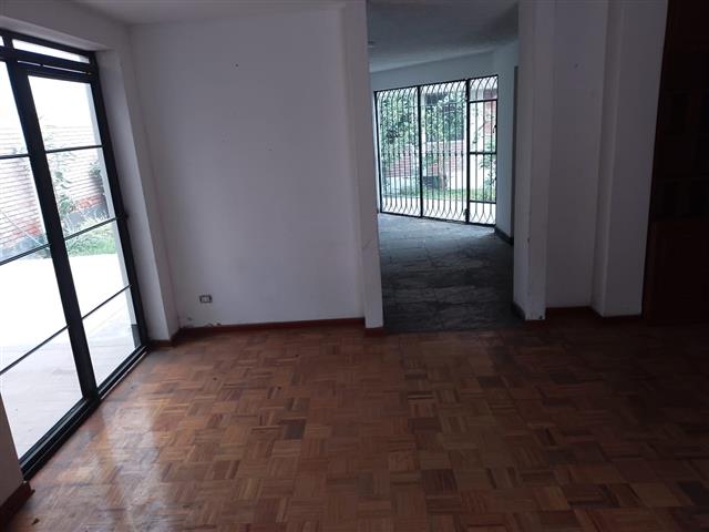 $530000 : EXCELENTE CASA EN VENTA  SURCO image 6