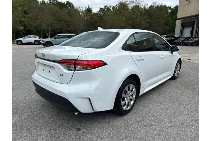 $17720 : Toyota Corolla 2024 LE 4dr S image 5