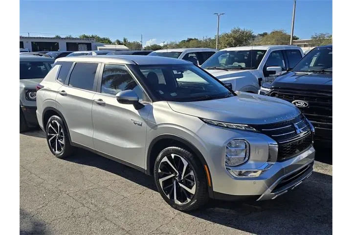 $23990 : Mitsubishi Outlander PHEV 20 image 2