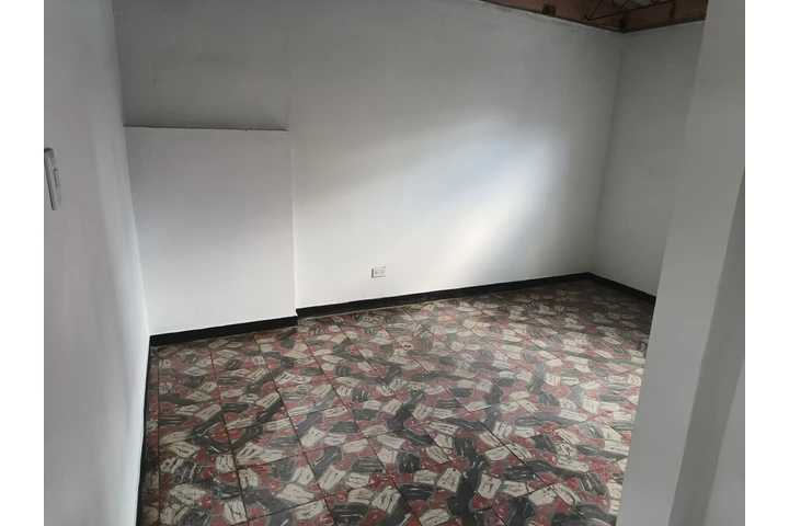$5500000 : Arriendo Bodega- Local image 7