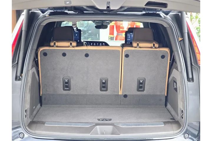 $63995 : Cadillac Escalade Sport image 6