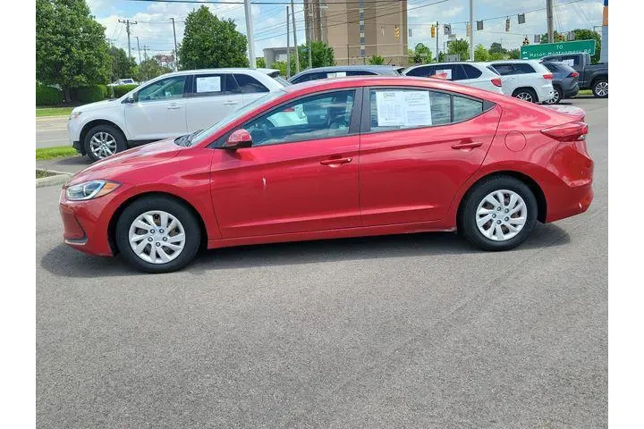 $8539 : Hyundai ELANTRA 2017 SE 4dr image 2