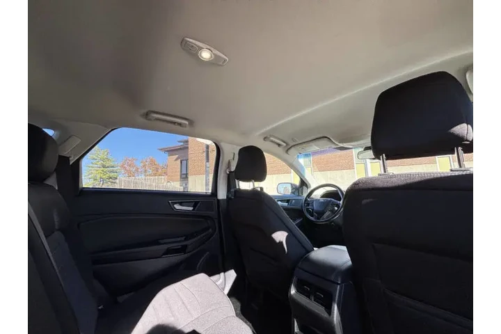 $12999 : 2020 Edge SE image 8