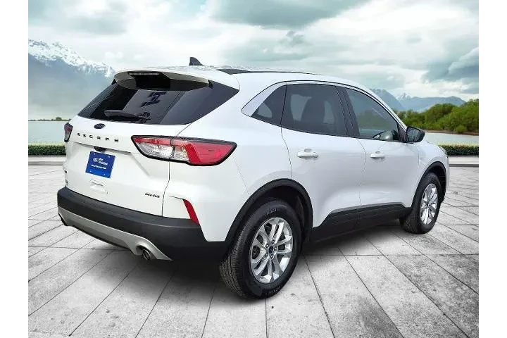 $19997 : Ford Escape 2022 AWD SE 4dr image 6