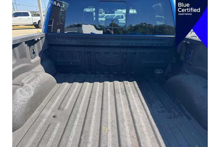 $22725 : Ford F-150 2017 4x4 Lariat 4 image 9