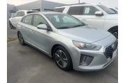$18988 : Hyundai IONIQ Plug-in Hybrid thumbnail