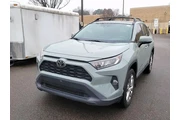$22998 : Toyota RAV4 2021 AWD XLE Pre thumbnail