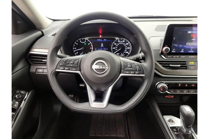 $19998 : Nissan Altima 2023 2.5 SV 4d image 10