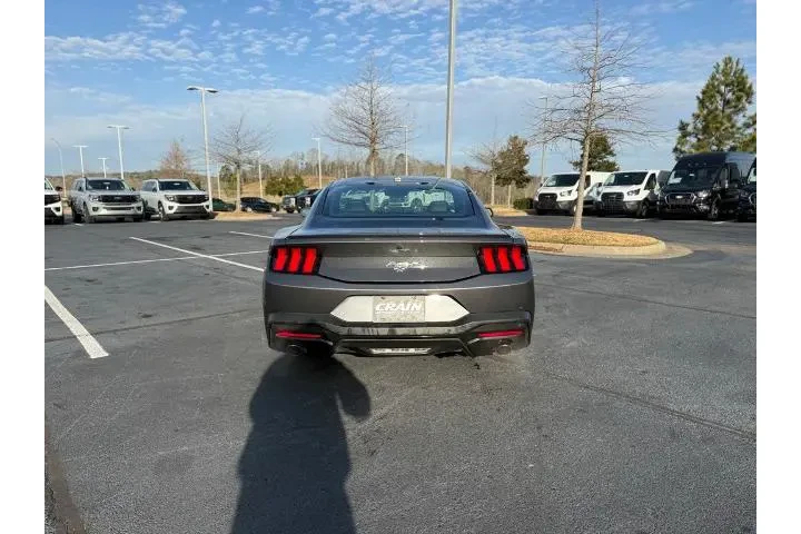 $25979 : Ford Mustang 2024 EcoBoost P image 6