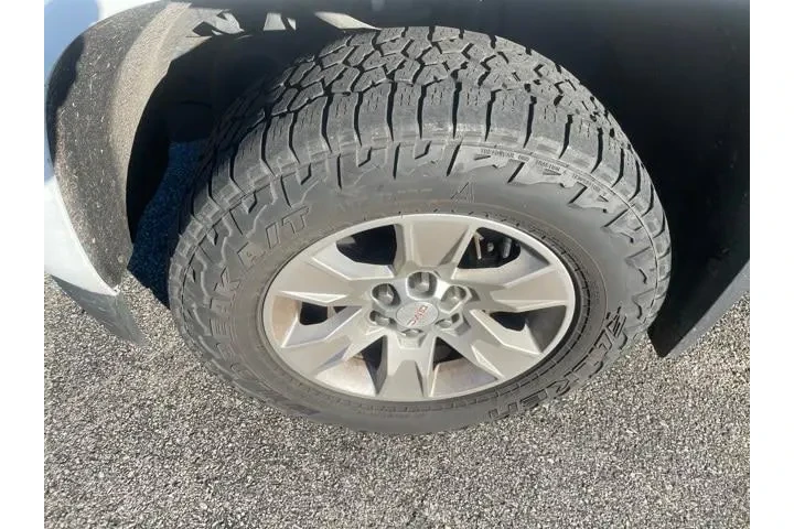 $17500 : GMC Canyon 2015 4x4 SLE 4dr image 6