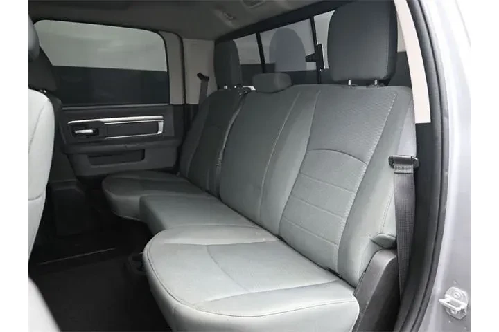 $22547 : Ram 1500 Classic 2020 4x4 SL image 9