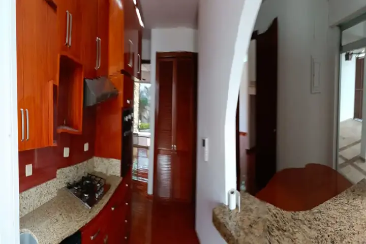 $4200000 : CASA EN VENTA GABRIEL PASTOR image 1