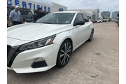$16991 : Nissan Altima 2020 2.5 SR 4d thumbnail