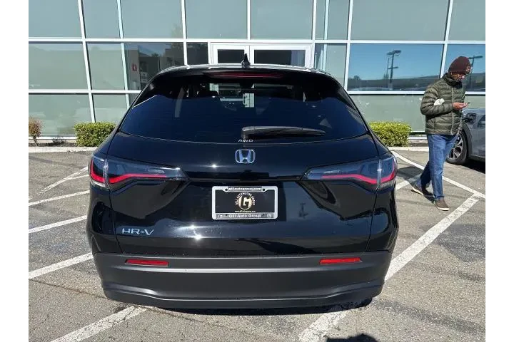 $30999 : Honda HR-V 2026 AWD LX 4dr C image 4