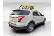 $12070 : Ford Explorer 2015 AWD XLT 4 thumbnail