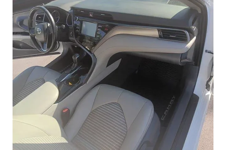 $17995 : Toyota Camry 2019 SE 4dr Sed image 9